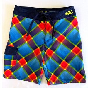 Nike 6.0 Boys Board Shorts Size 6 Surf Skate Y2K Plaid Beach Core Swim Trunks